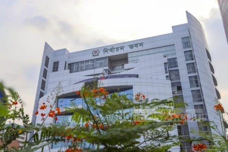 নির্বাচনী প্রচারণায় থাকছে না পোস্টার, আচরণবিধির খসড়া অনুমোদন ইসির