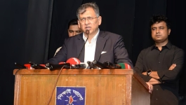 আইনগত প্রক্রিয়ায় আওয়ামী লীগের ভবিষ্যৎ নির্ধারণের কথা বললেন স্বরাষ্ট্রমন্ত্রী