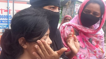 কলকাতার হোটেলে আগুন: আহম্মেদ বাবুর মরদেহ সাভারে, দুই সন্তানের ভবিষ্যৎ নিয়ে দুশ্চিন্তায় স্ত্রী