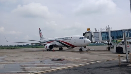 বিমানে হঠাৎ অসুস্থ নারী যাত্রী, জরুরি অবতরণের পর মৃত ঘোষণা