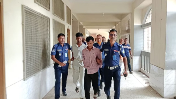 ঘুমের ওষুধ খাইয়ে কাস্টমস কর্মীকে হত্যা, মরদেহ ১৫ টুকরা করে ডোবায় ফেলার অভিযোগ