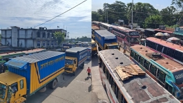 কুমিল্লায় ৪০ কিলোমিটার যানজট, অ্যাম্বুলেন্সেই রোগীর মৃত্যু
