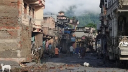 সিদ্ধান্ত বদল নেপাল সরকারের, বিদেশি অনুসন্ধান ও উদ্ধারকারী দলকে অনুমতি