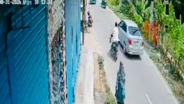 ডিবি পরিচয়ে ব্যবসায়ীকে গাড়িতে তুলে ১২ লাখ টাকা ছিনতাই, রাস্তায় ফেলে গেল দুর্বৃত্তরা