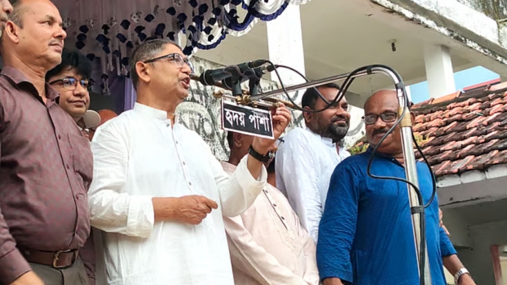 ‘১০ জন চেয়ারম্যান উপহার দিন, সখীপুরে উন্নয়নের বন্যা বইয়ে দেব’: আহমেদ আযম খান