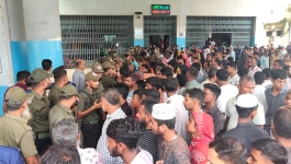 বগুড়া মেডিকেলের বহির্বিভাগ বন্ধ, রোগী-স্বজনদের বিক্ষোভ