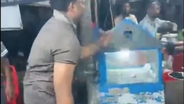 গভীর রাতে নৌ পুলিশের এএসআইয়ের মাতলামির ভিডিও ভাইরাল