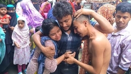 পুকুরে ডুবে দাদা-দুই নাতি-নাতনির মৃত্যু