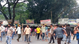 ইবিতে শিবির নেতাকে থাপ্পড়ের ঘটনায় তদন্ত কমিটি, বহিরাগত প্রবেশে নিষেধাজ্ঞা