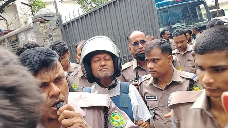 জুলাই হত্যা মামলায় সাবেক ভিসি কলিমউল্লাহকে গ্রেপ্তার দেখানোর নির্দেশ
