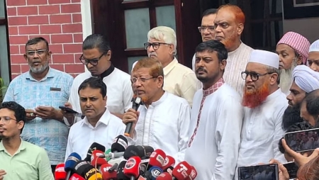 রংপুর অভিমুখে লংমার্চে পাঁচ জেলায় পথসভা করবে ১১ দলীয় ঐক্য