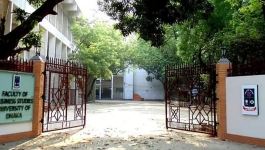 নতুন লিফটের ব্যবস্থা করার দাবি ডাকসুর, ডিন বললেন ‘মিথ্যাচার’