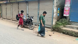 কেরানীগঞ্জে সেলুনে যুবককে গুলি ও কুপিয়ে হত্যা, আটক ২