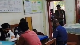 সুনামগঞ্জে হাসপাতালে তিন শিশুর মরদেহ, বিষপানে অসুস্থ বাবা