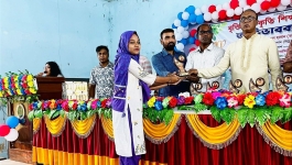ব্রাইট স্টারের সংবর্ধনায় মেধাবীদের মিলনমেলা, উৎসবমুখর দামুড়হুদা শিল্পকলা অডিটোরিয়াম